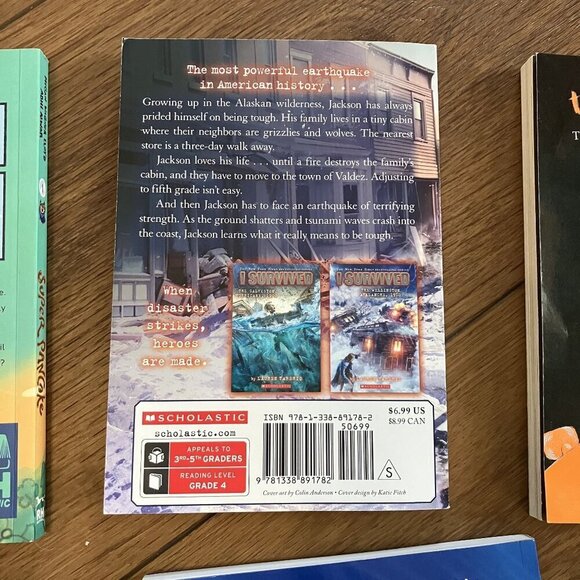 Elementary/ Middle School Kid Book Bundle, Dog Man, I Survived, Bad Guys - Picture 11 of 13